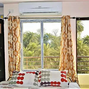 Pretty Garden View 3bhk Furnished Flat Near Kashi Vishwanath Temple Varanasi